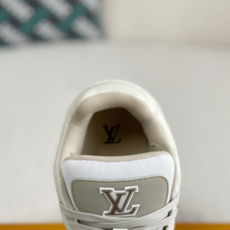 L0*is V*t0n TRAINER SNEAKERS