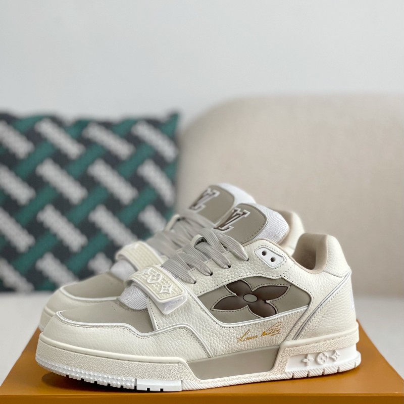 L0*is V*t0n TRAINER SNEAKERS