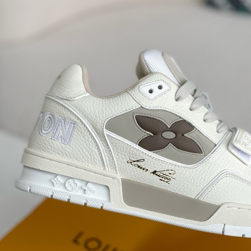 L0*is V*t0n TRAINER SNEAKERS