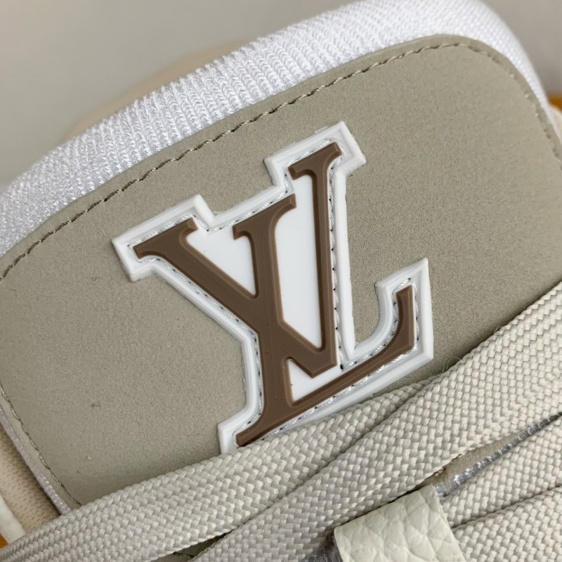 L0*is V*t0n TRAINER SNEAKERS