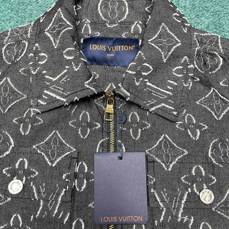 L0*is V*t0n shirt jacket