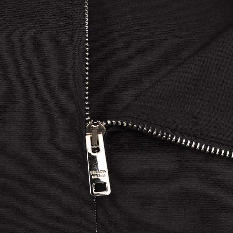 Pra*a short sleeve shirt