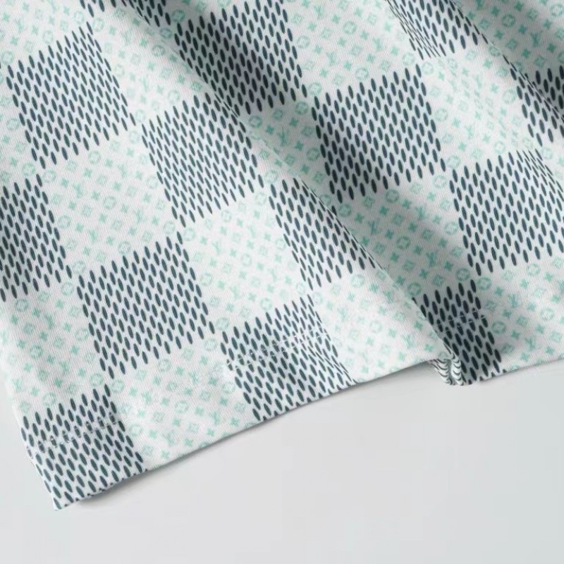 L0*is V*t0n checkered T-shirt