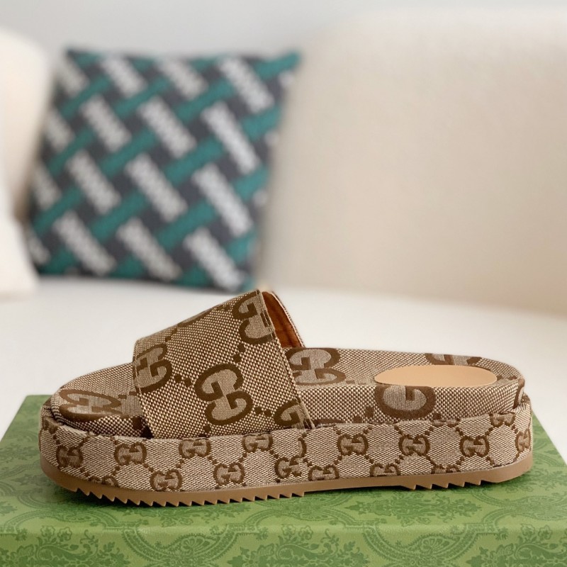 G*u*i Ladies Slippers