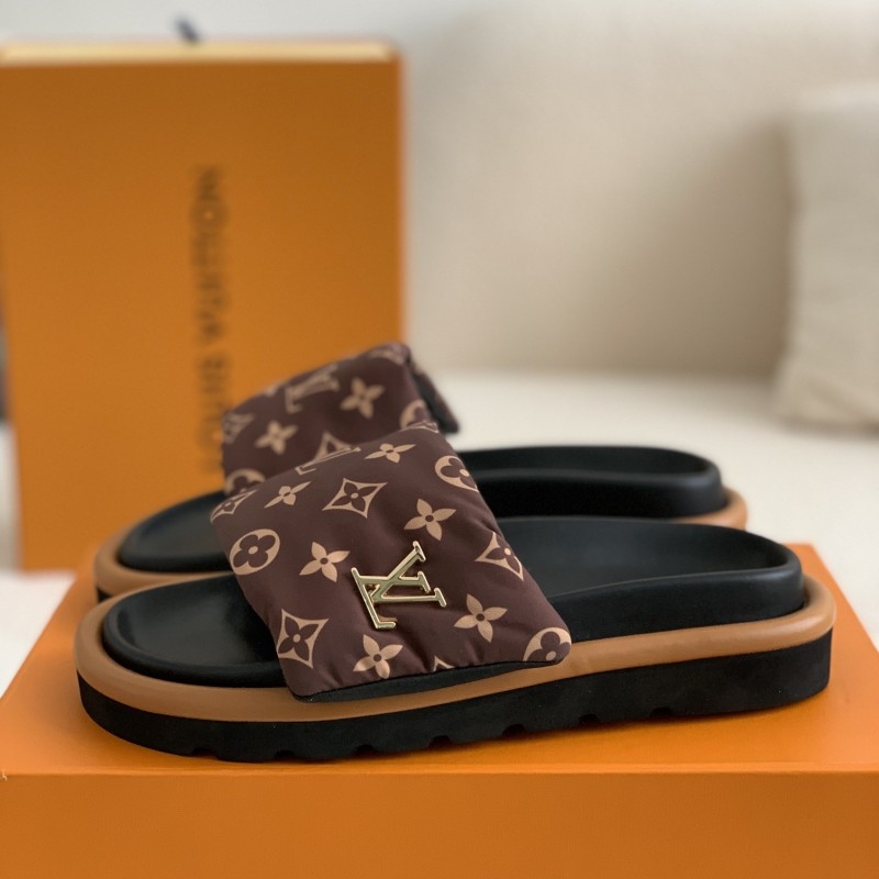 L0*is V*t0n SLIPPERS