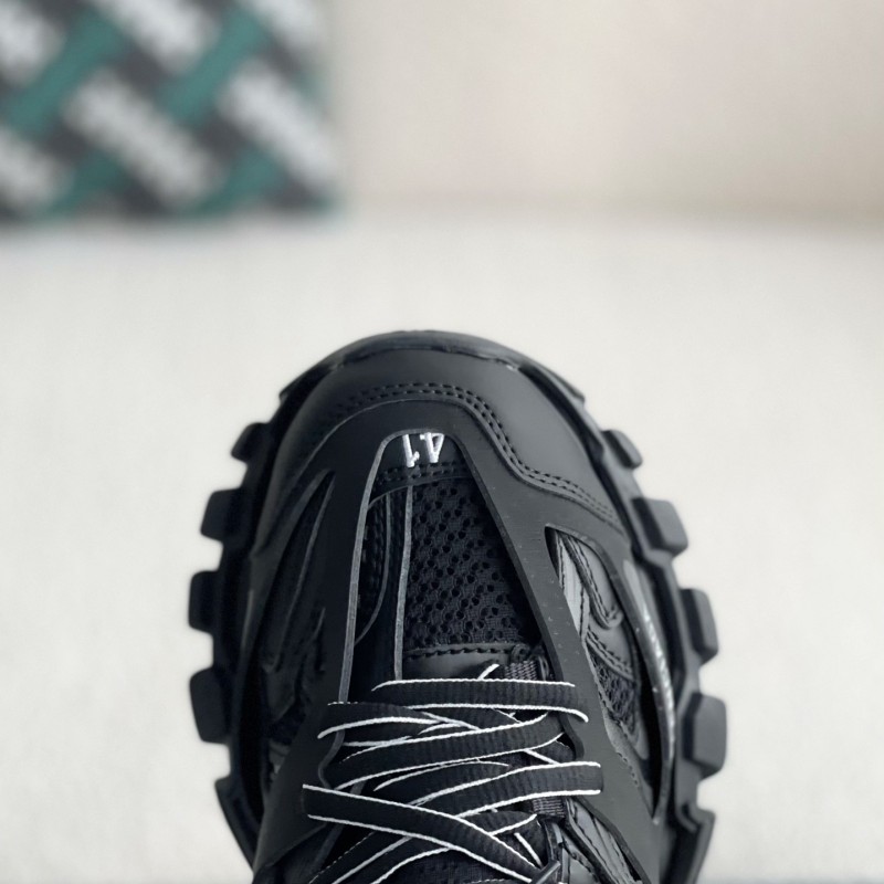 Ba*len*cia*ga Track 1.0 track led Trainers