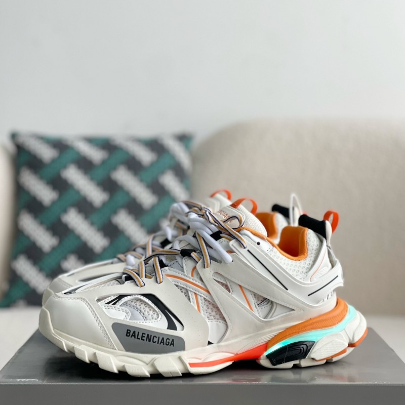 Ba*len*cia*ga Track 1.0 track led Trainers