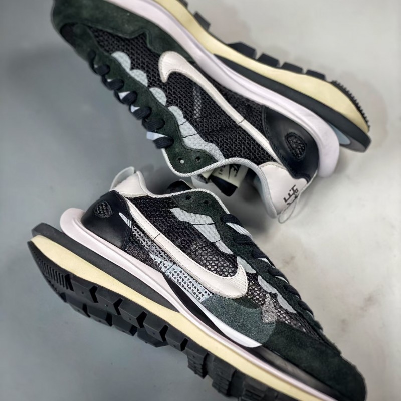 Sacai x Nike VaporWaffle black and white