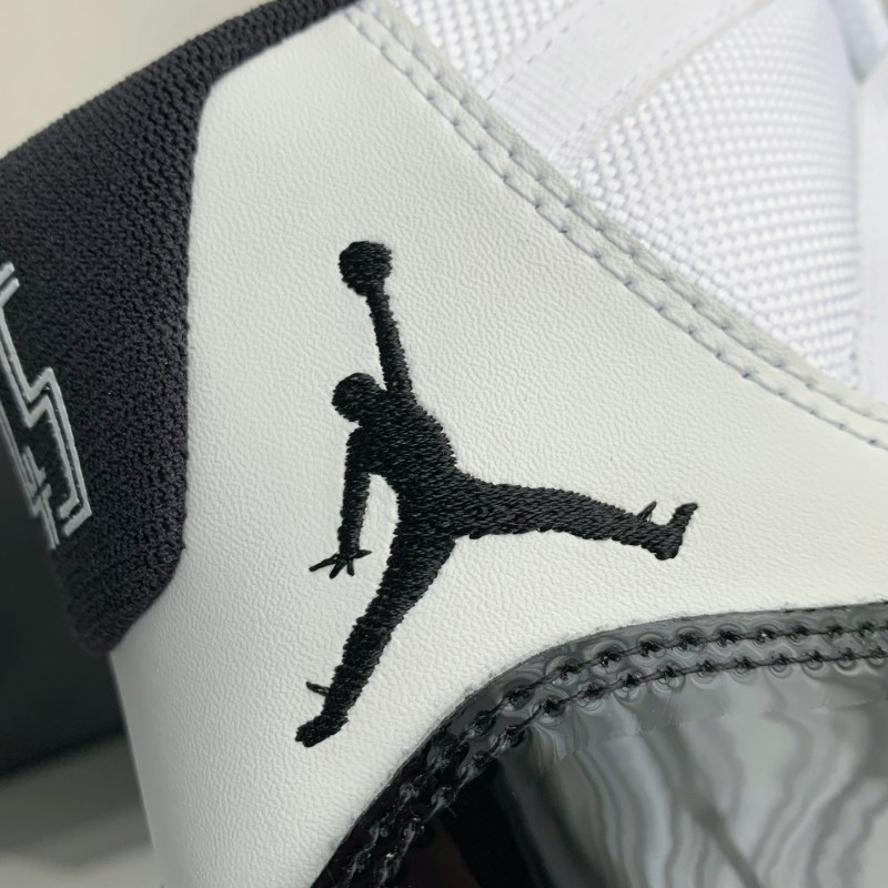 Jordan Air Jordan 11 Retro Concord