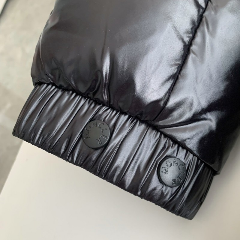 New down jackets for autumn and winter