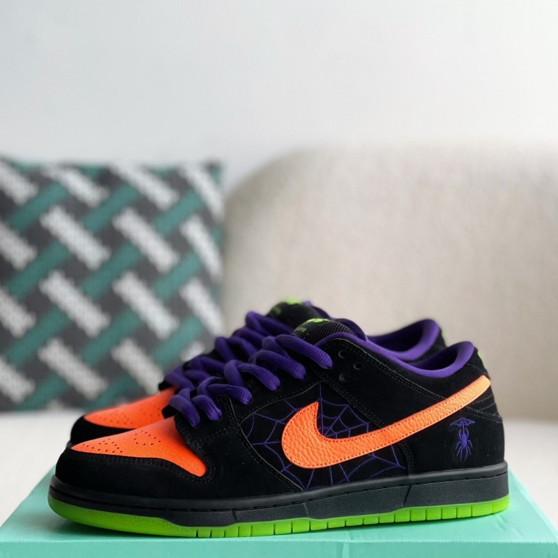 Nike Dunk SB "Night of Mischief" Halloween Suede
