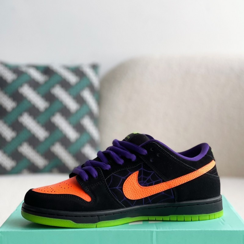 Nike Dunk SB "Night of Mischief" Halloween Suede