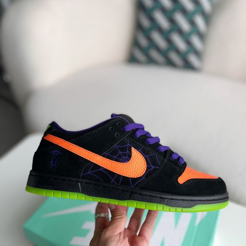 Nike Dunk SB "Night of Mischief" Halloween Suede