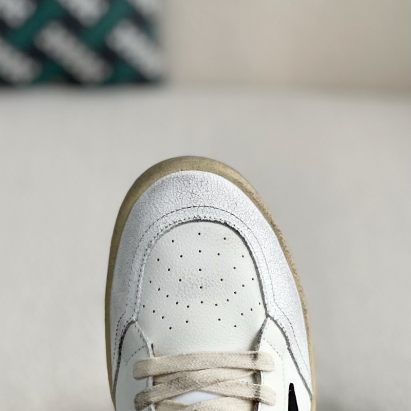 Golden Go*e Ball Star Casual sneakers