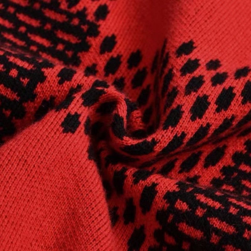 L0*is V*t0n 24fw black and red checkered jacquard crew neck sweater