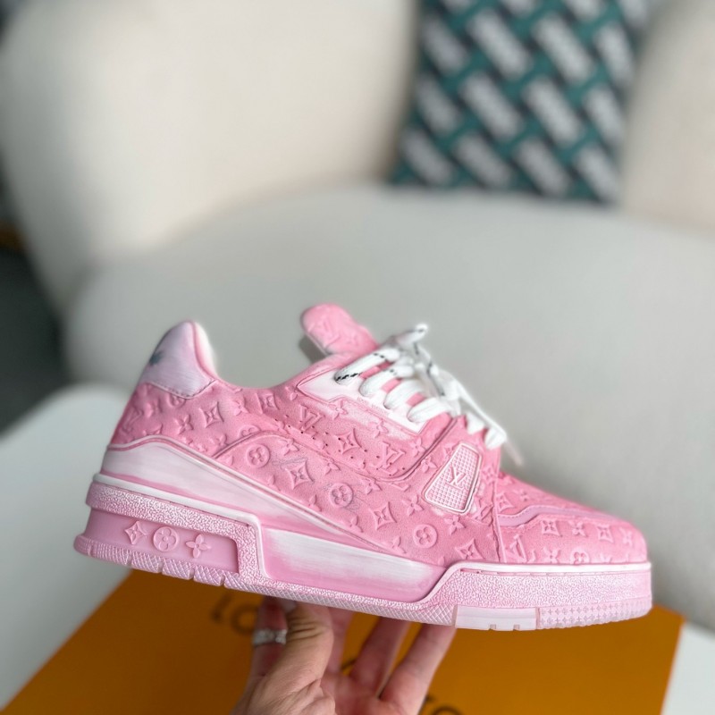 L0*is V*t0n TRAINER SNEAKERS