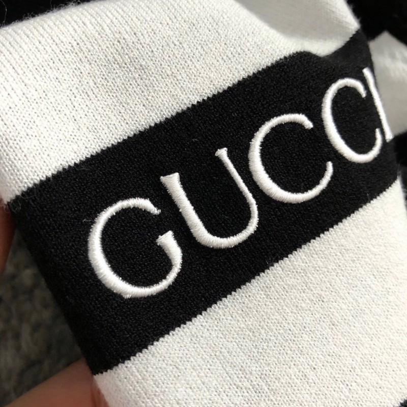 G*u*i 24 fall and winter new black and white stripes t-shirt