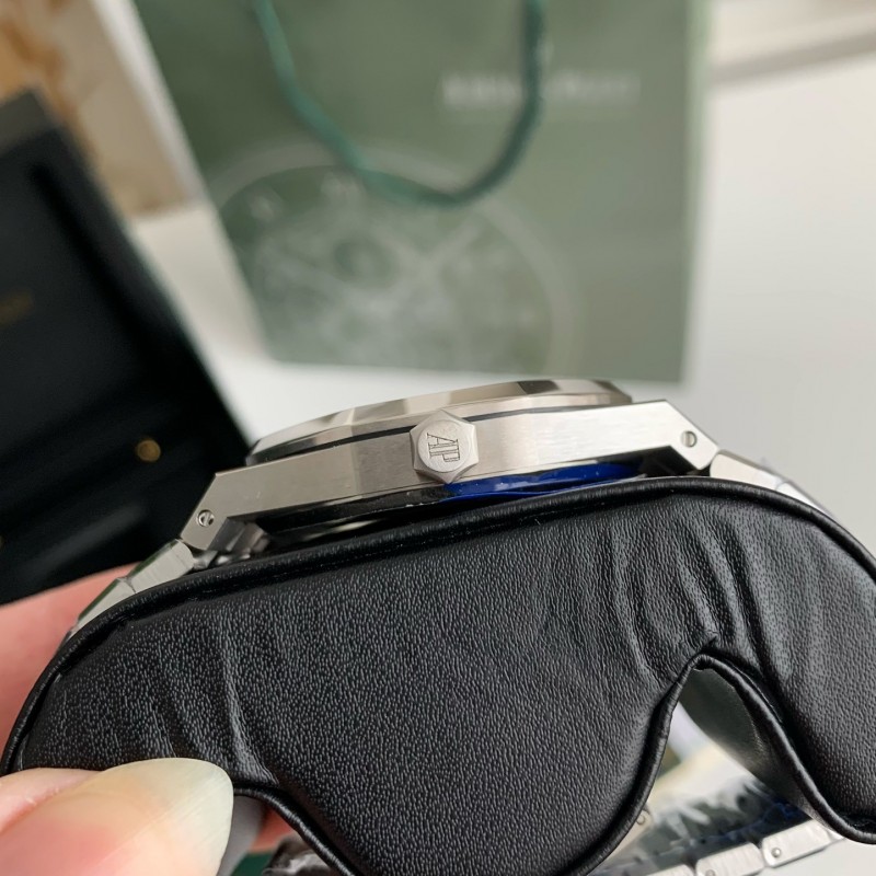 Audemars P*g*et Royal Oak Series Men