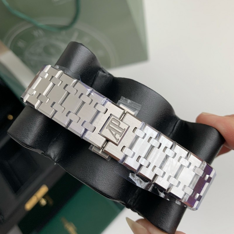 Audemars P*g*et Royal Oak Series Men