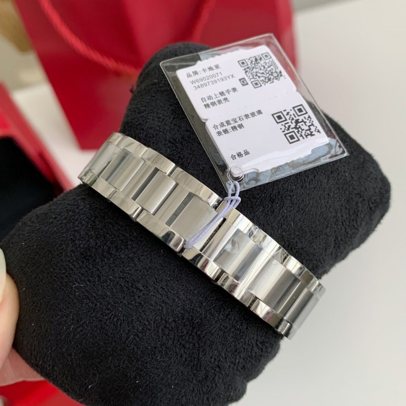 Ca*t*er Blue Balloon Log ladies wristwatch, dial 33mm