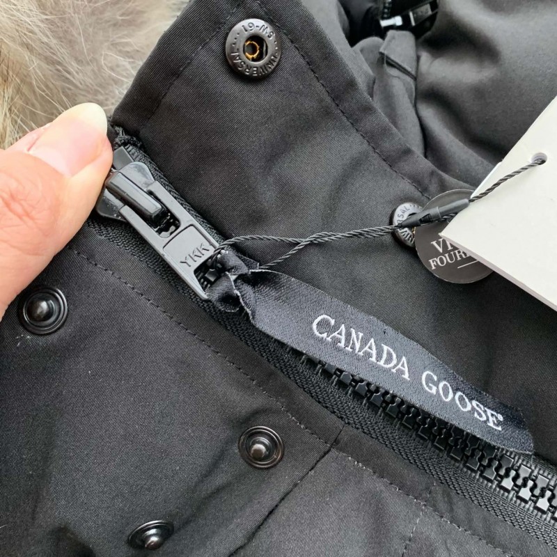 Can*a Go*e parka down jacket