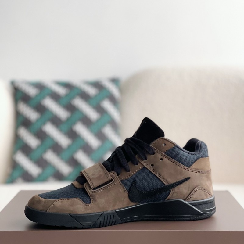 Travis Scott x Jordan Jumpman Jack Sneakers