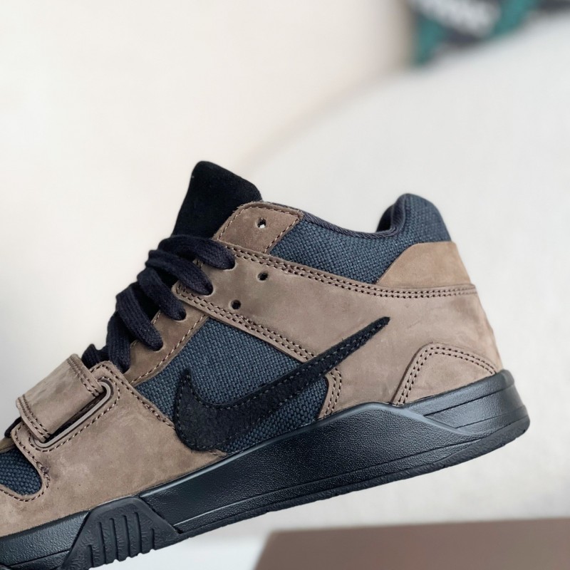 Travis Scott x Jordan Jumpman Jack Sneakers