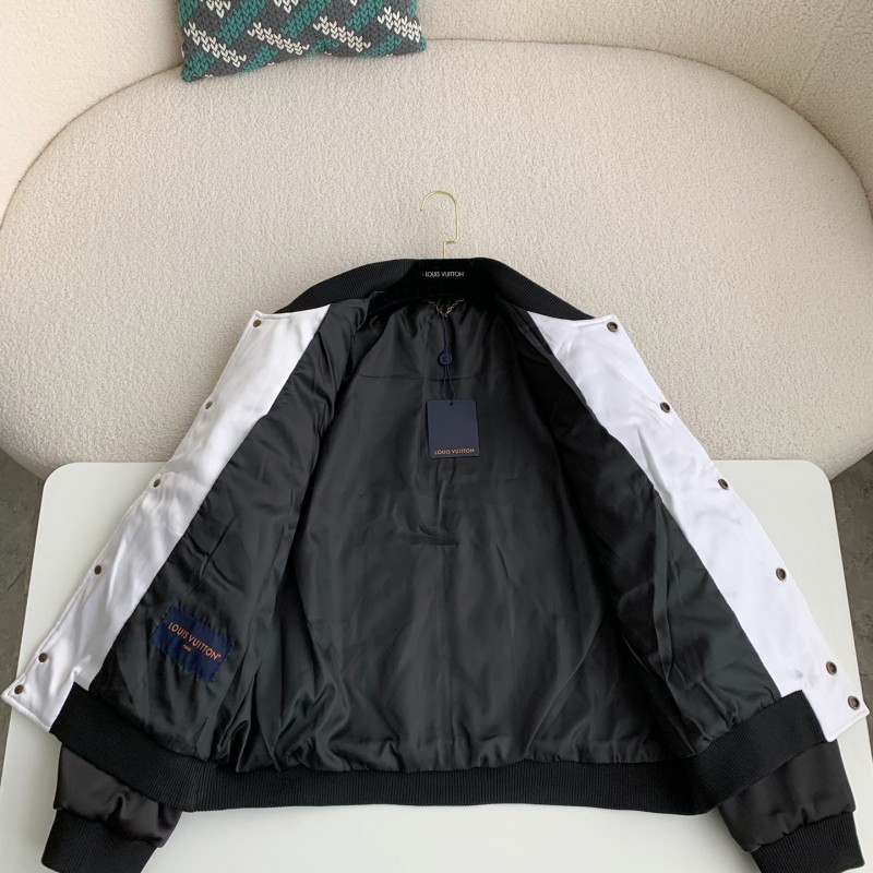 L0*is V*t0n  Jackets