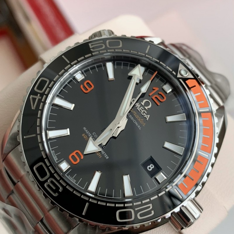 Om**a Seahorse Series Ocean Cosmos Cup 600-meter dive wristwatch,43.5mm