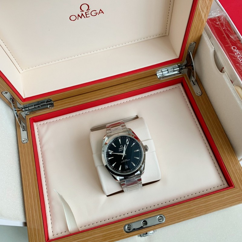 Om**a Seahorse Series AQUA TERRA 150-meter dive wristwatch,41mm