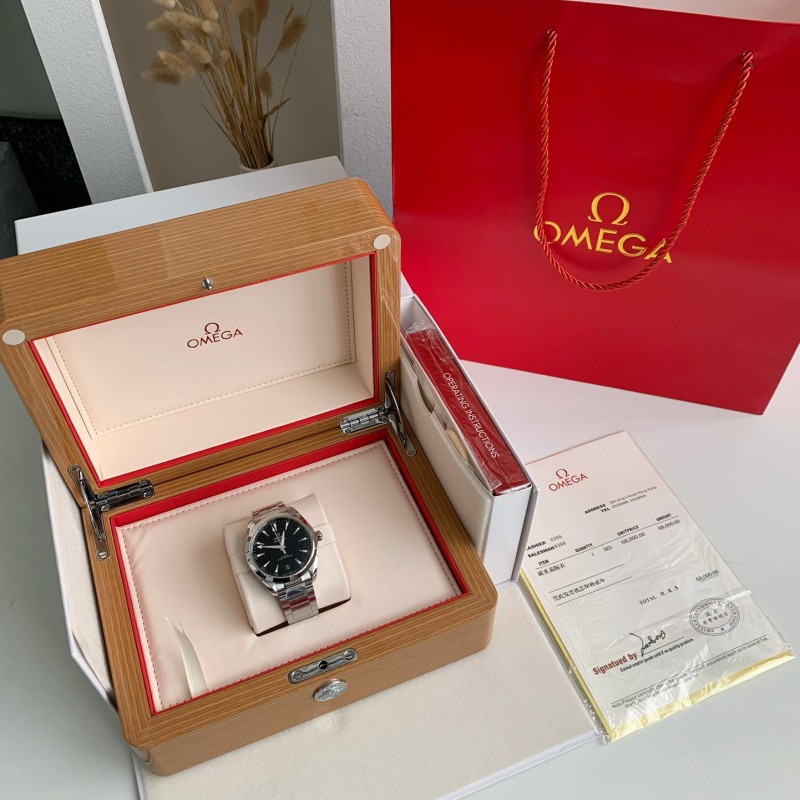 Om**a Seahorse Series AQUA TERRA 150-meter dive wristwatch,41mm
