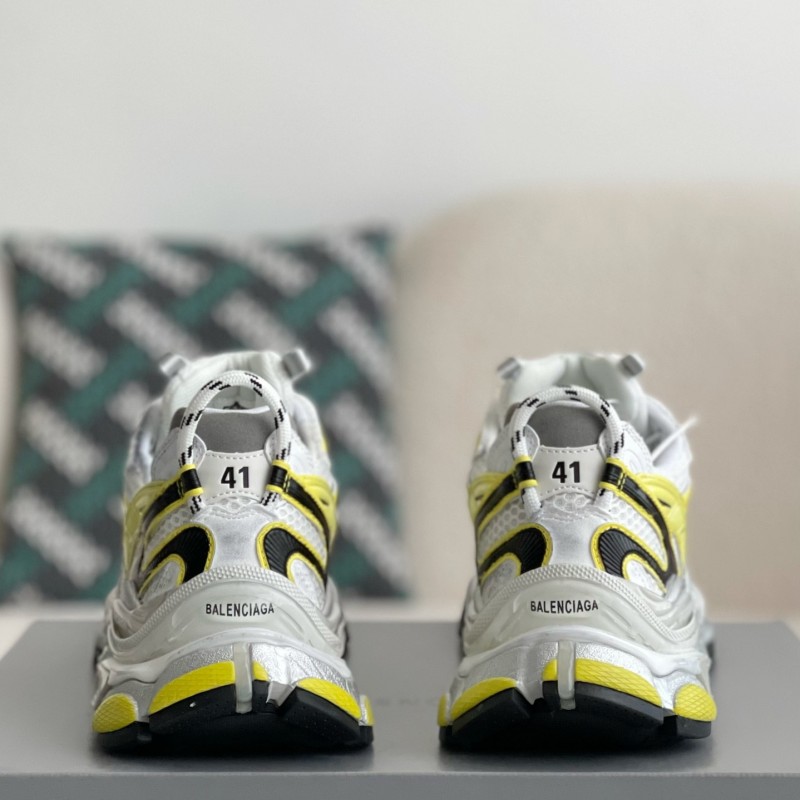 Ba*len*cia*ga Runner Sneakers