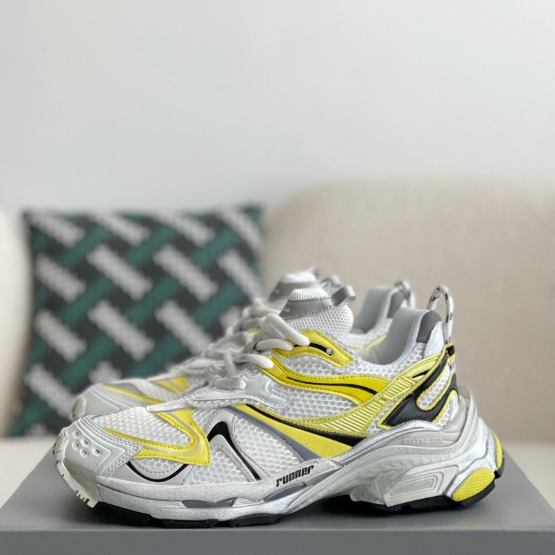 Ba*len*cia*ga Runner Sneakers