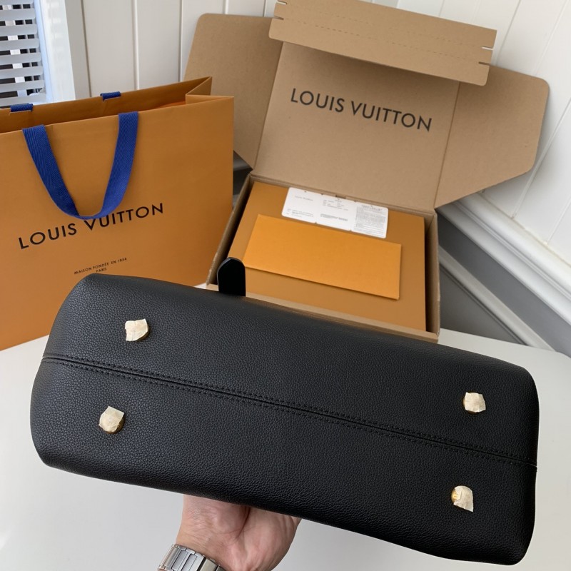 L0*is V*t0n Low Key Cabas Mid -number Handbag M25343 Size: 30*14*47cm