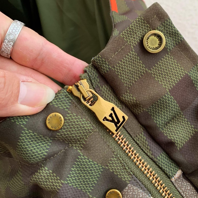 L0*is V*t0n  FW24 Casual down jacket