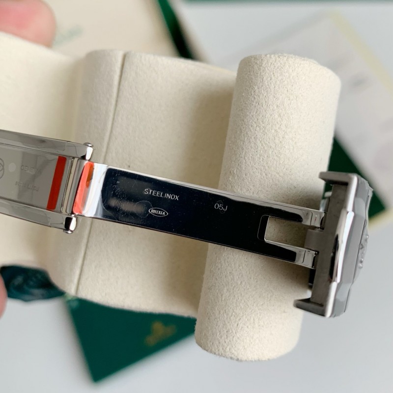 R*l*x Navigator Series men