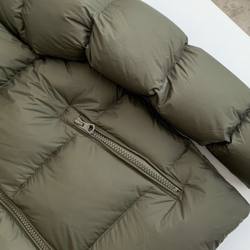 B**rry Down Jacket