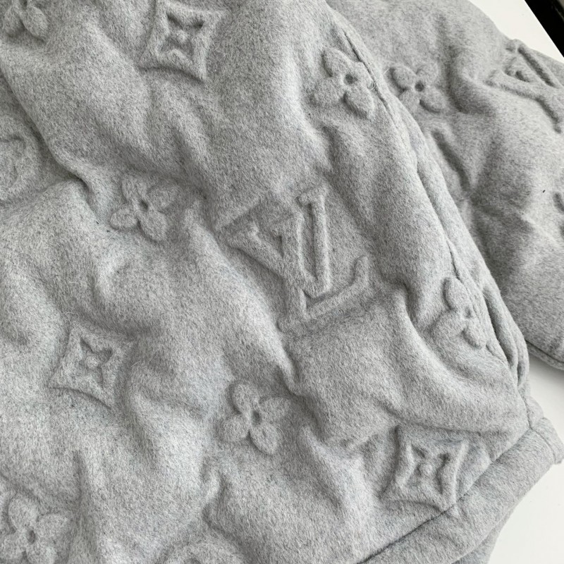 L0*is V*t0n zip hooded jacket