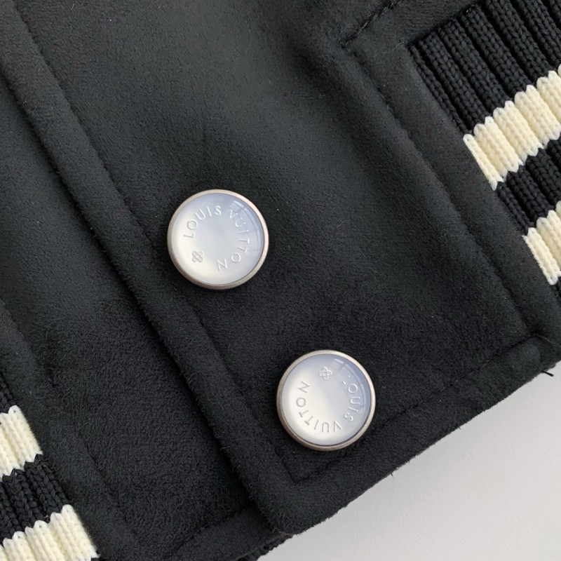 L0*is V*t0n  Jackets