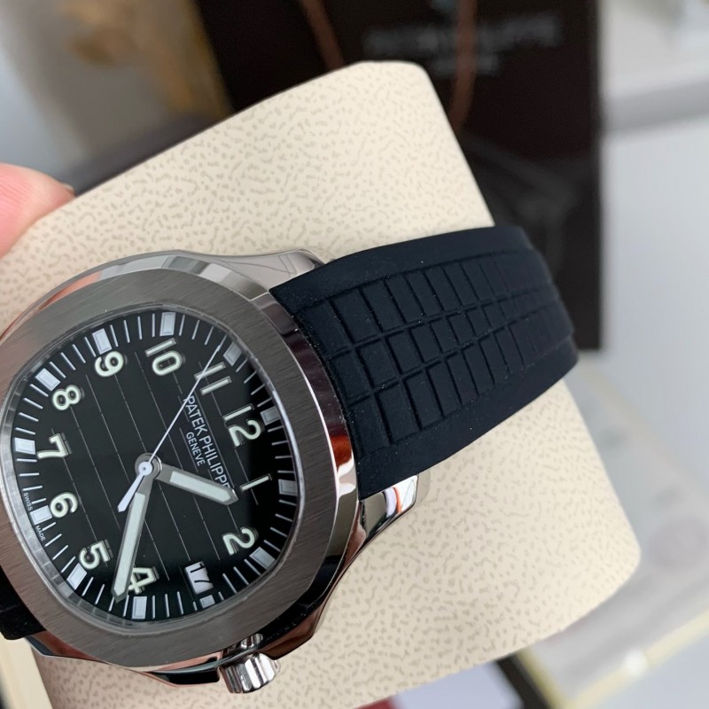 P**ek Ph**ppe Custom Green grenade 5167R series Watch