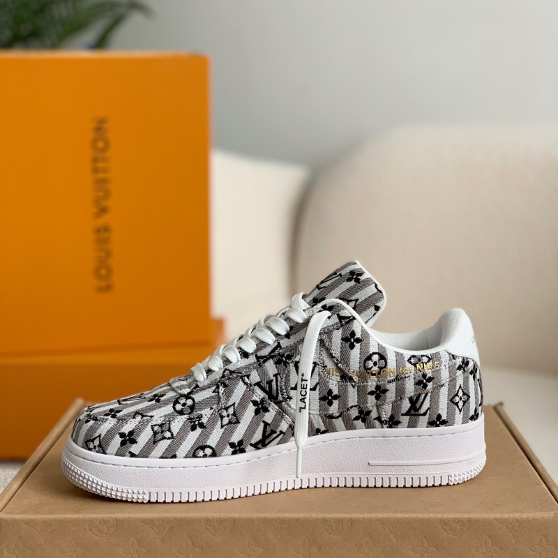 L0*is V*t0n × NIKE AIR FORCE 1 SNEAKER