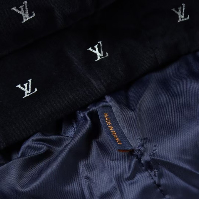 L0*is V*t0n printed velvet jacket