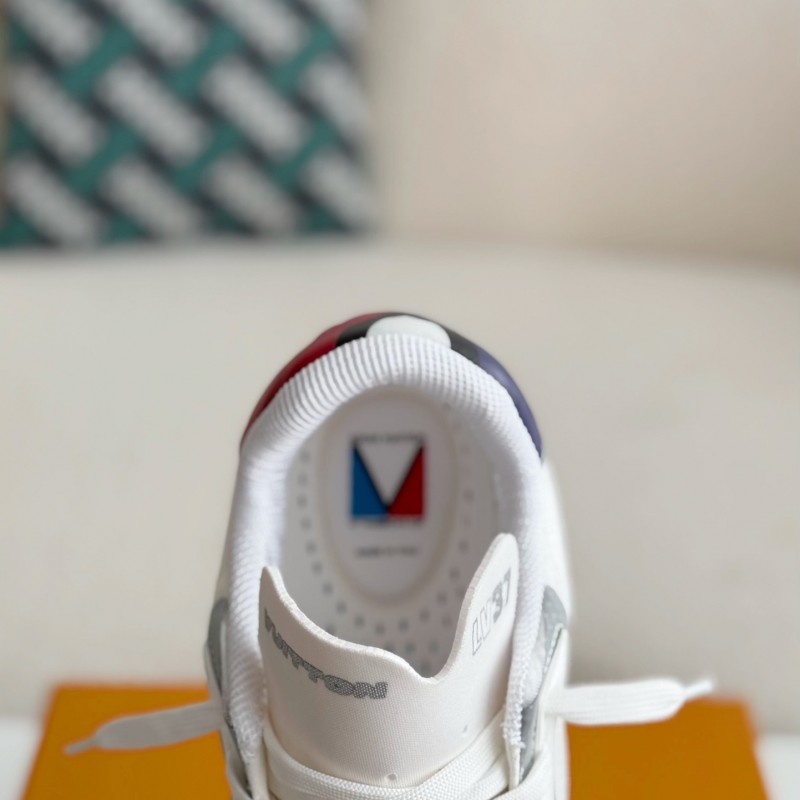 L0*is V*t0n TRAINER SNEAKERS 37th America