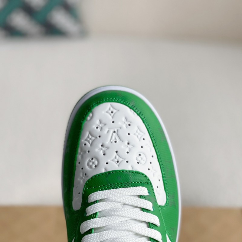L0*is V*t0n × NIKE AIR FORCE 1 Sneaker