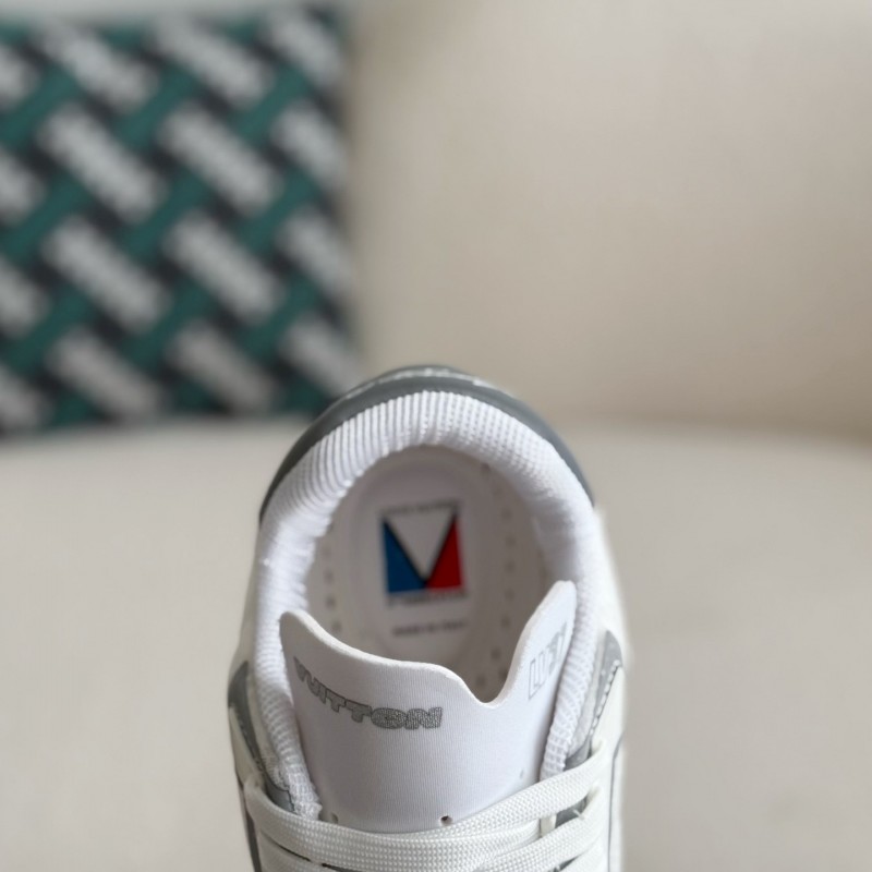 L0*is V*t0n TRAINER CUP SNEAKERS