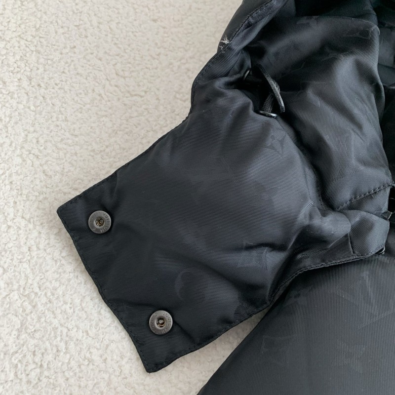 L0*is V*t0n LOGO Down Jacket