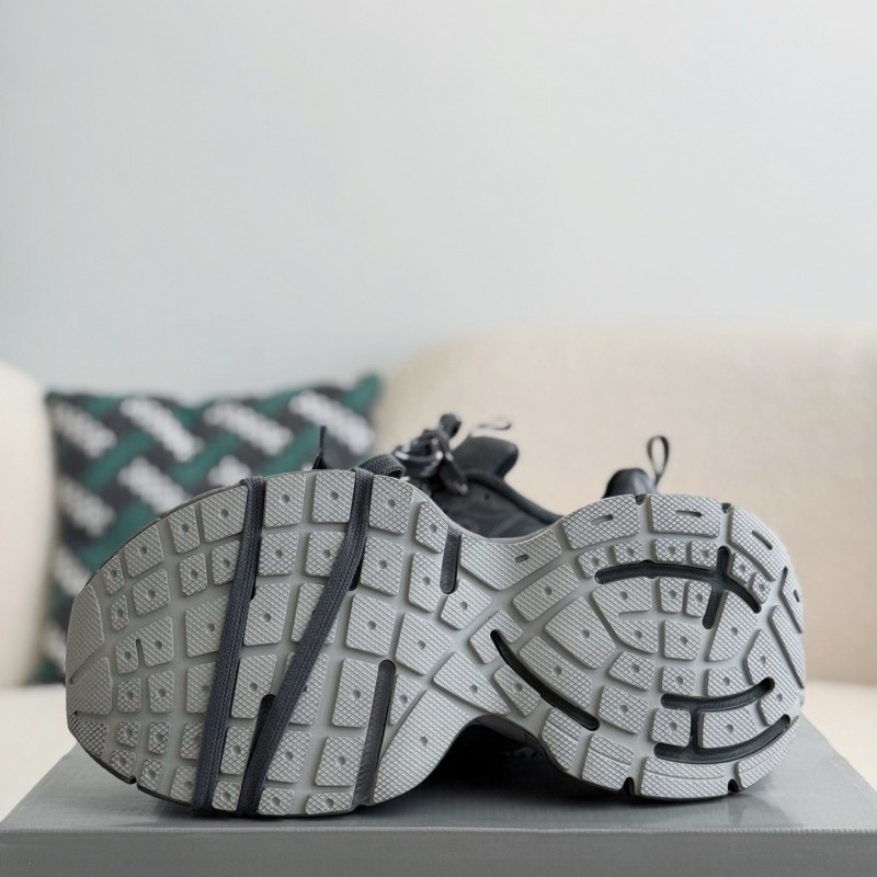 Ba*len*cia*ga Runner Sneakers