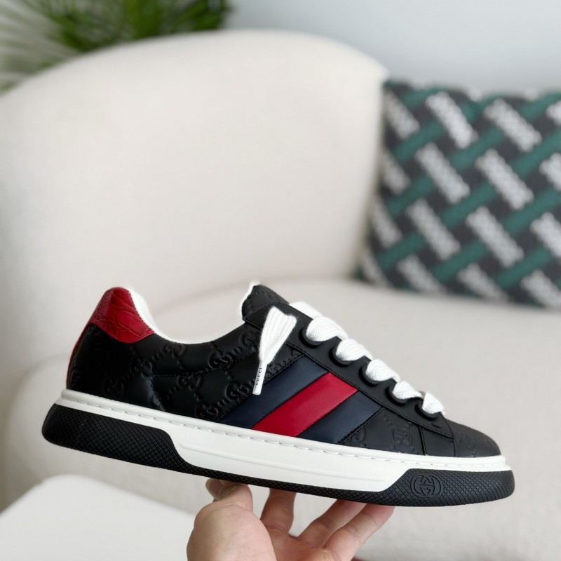 G*u*i casual sneakers