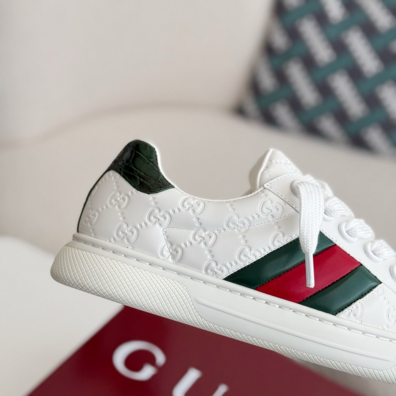 G*u*i casual sneakers