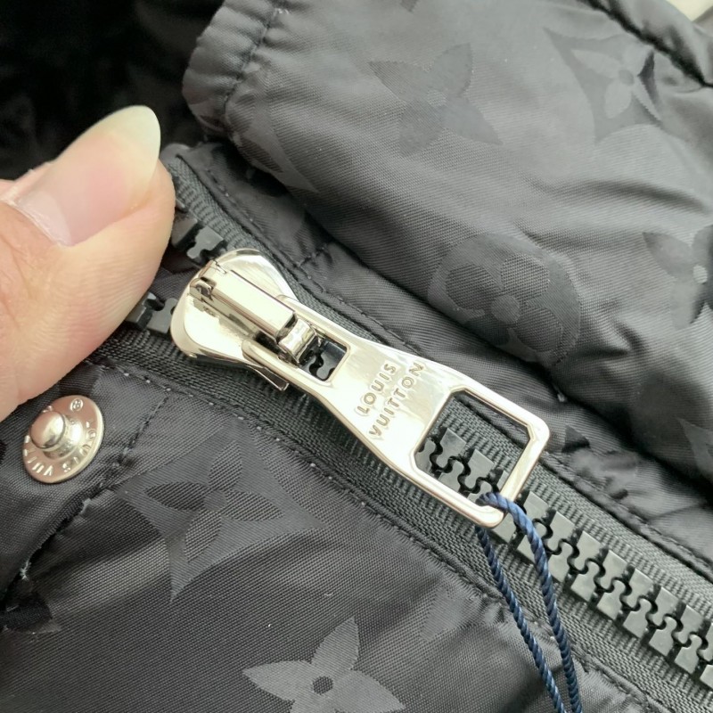 L0*is V*t0n LOGO Down Jacket